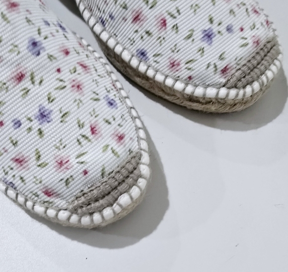 Viscata Floral Espadrilles - Picture 4 of 6